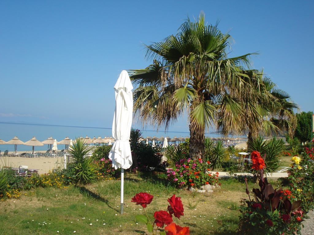 Casa Christabella Daire Paralia Vrachou Dış mekan fotoğraf