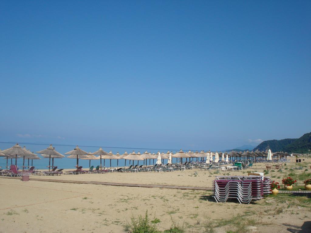 Casa Christabella Daire Paralia Vrachou Dış mekan fotoğraf