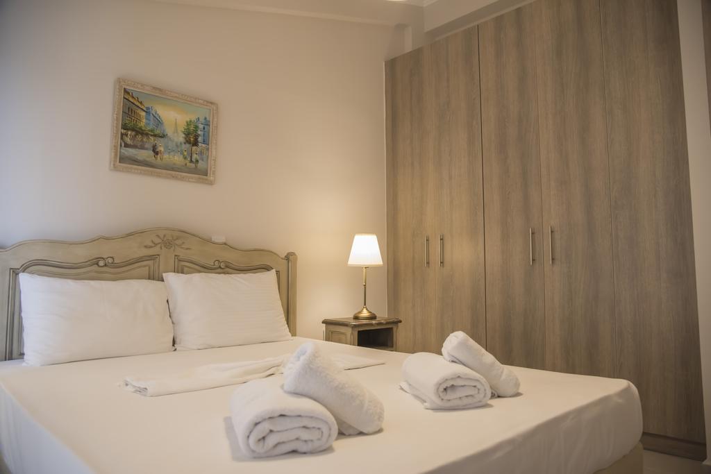 Casa Christabella Daire Paralia Vrachou Dış mekan fotoğraf