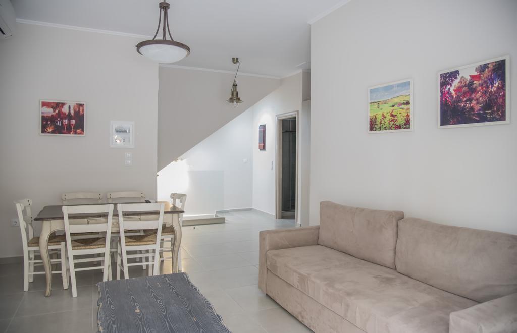Casa Christabella Daire Paralia Vrachou Dış mekan fotoğraf